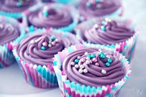 Cupcakes med lila frosting