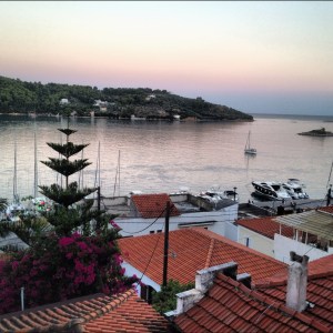 Skiathos hamn från vår balkong