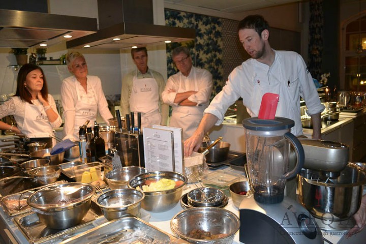 Instruktioner ges av vår kock