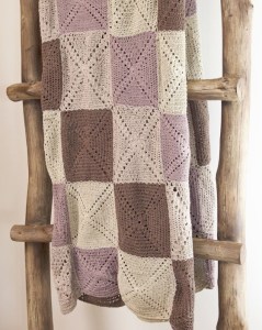 Svanefors virkad pläd