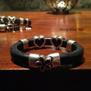 Svart läderarmband Made by BautaWitch