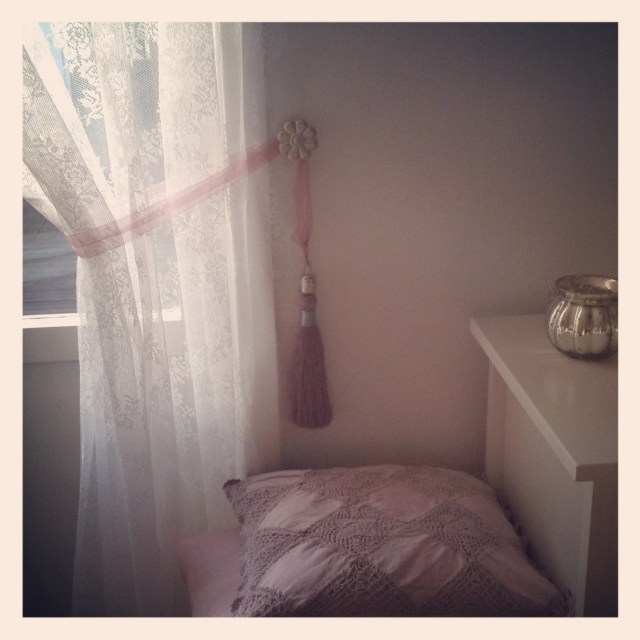 Mina gammelrosa tassels