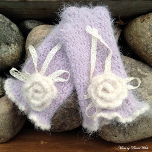 Virkade romantiska torgvantar2 Made by BautaWitch