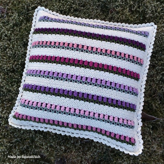 Tulpankudde-made-by-BautaWitch2