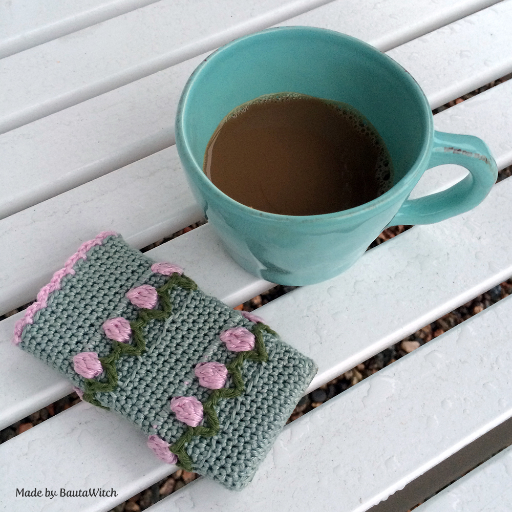 Crochet-iphone-case-by-BautaWitch