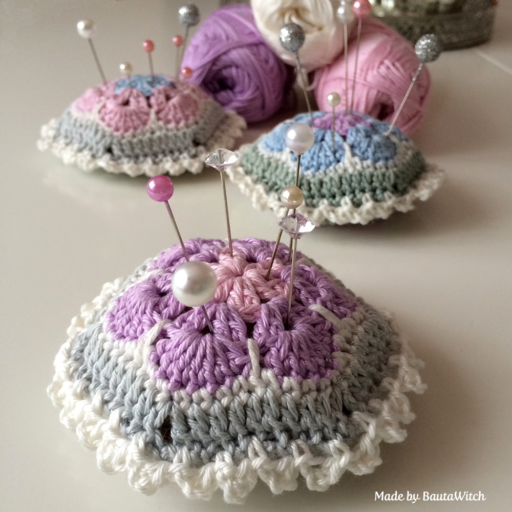Purple-crochet-pin-cushion-by-BautaWitch