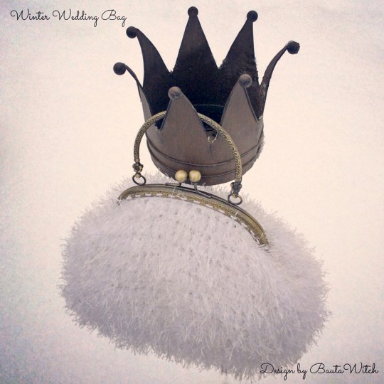 Bag-for-a-winter-bride-by-BautaWitch