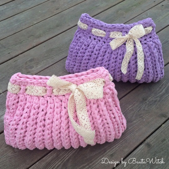 Crocheted vanity bags by BautaWitch