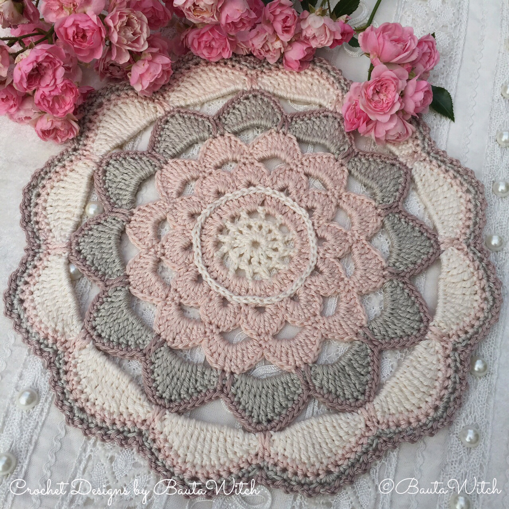 Romantisk-duk-by-BautaWitch-1