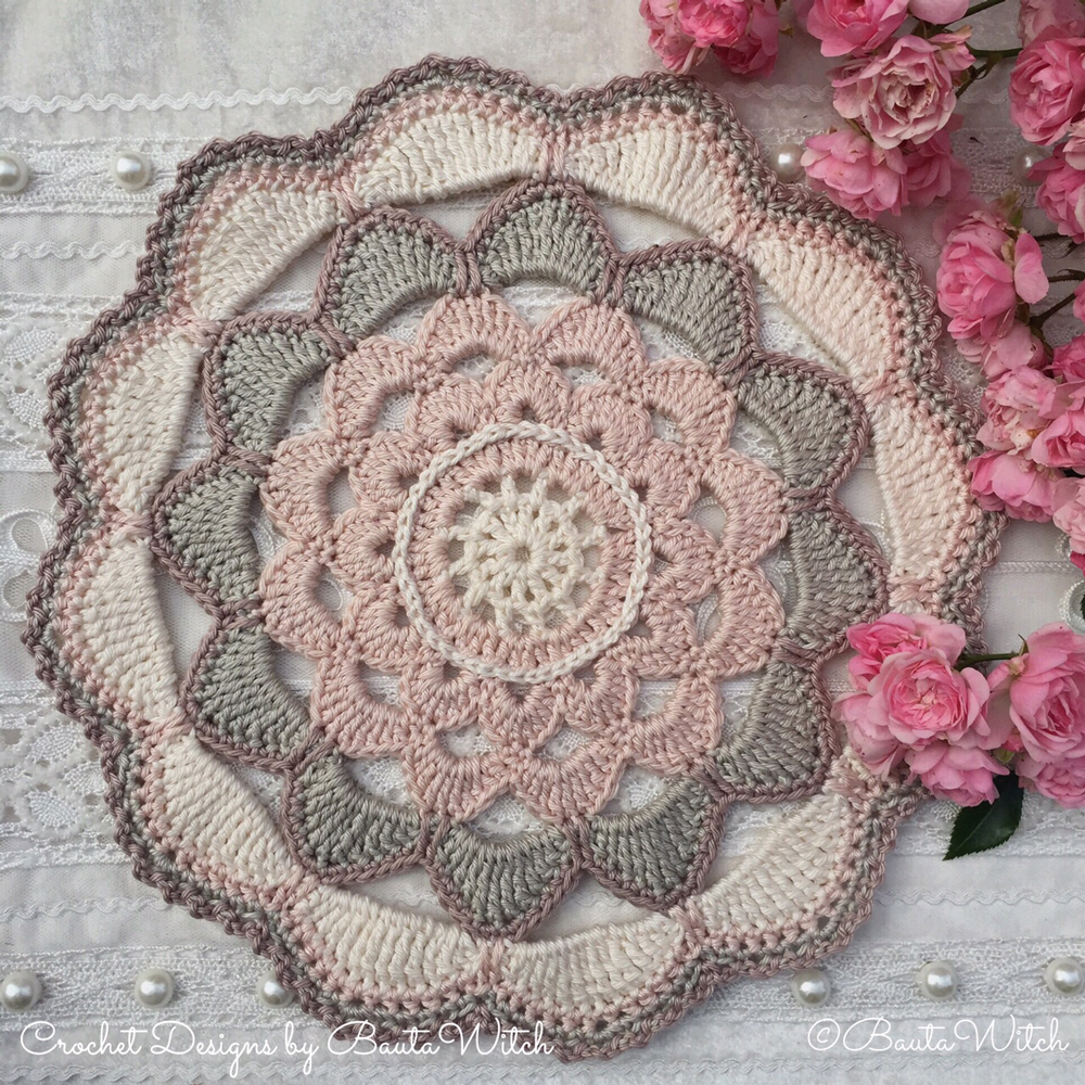 Romantisk-duk-by-BautaWitch-2