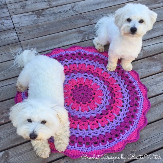 Blomstermandala-by-BautaWitch-m-coton-de-tulears