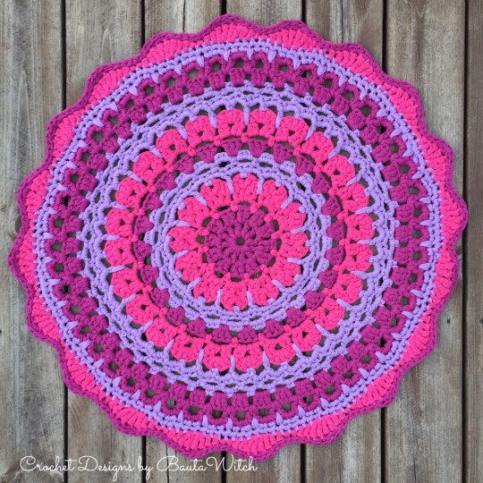 Matta-blomstermandala-by-BautaWitch