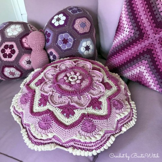 virkade-kuddar-i-catania-by-bautawitch