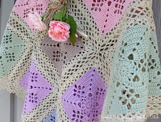 Close-up-summer-poncho-by-BautaWitch