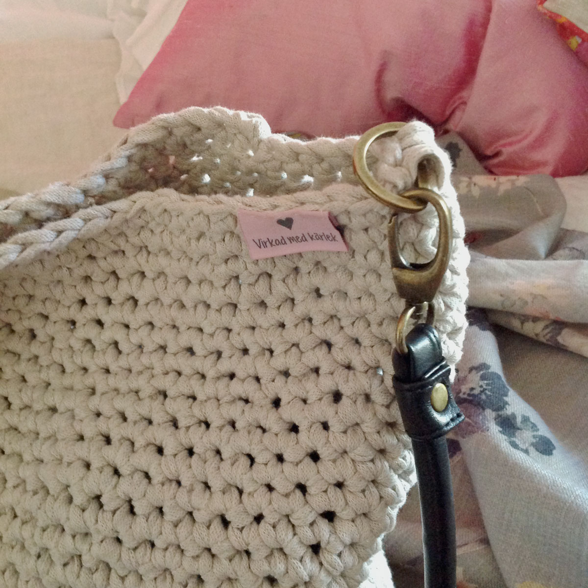 Detaljbild-Pernillas-väska