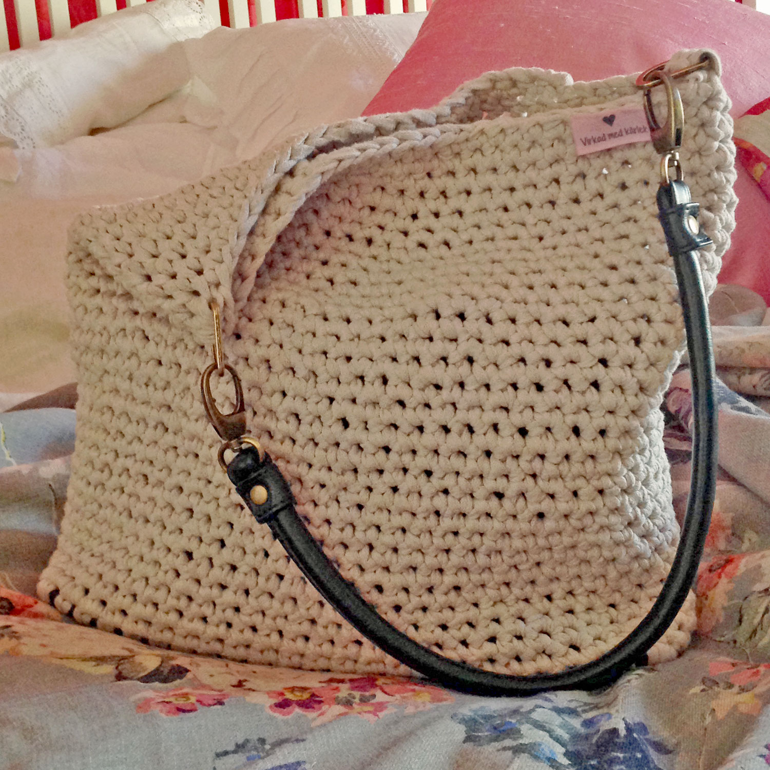 Pernillas-väska-i-Ribbon-XL-1